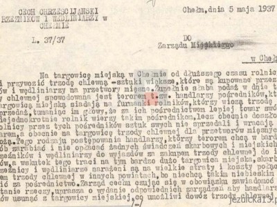 Niebieskie ptaki z furmanek porywają wieprzowinę!